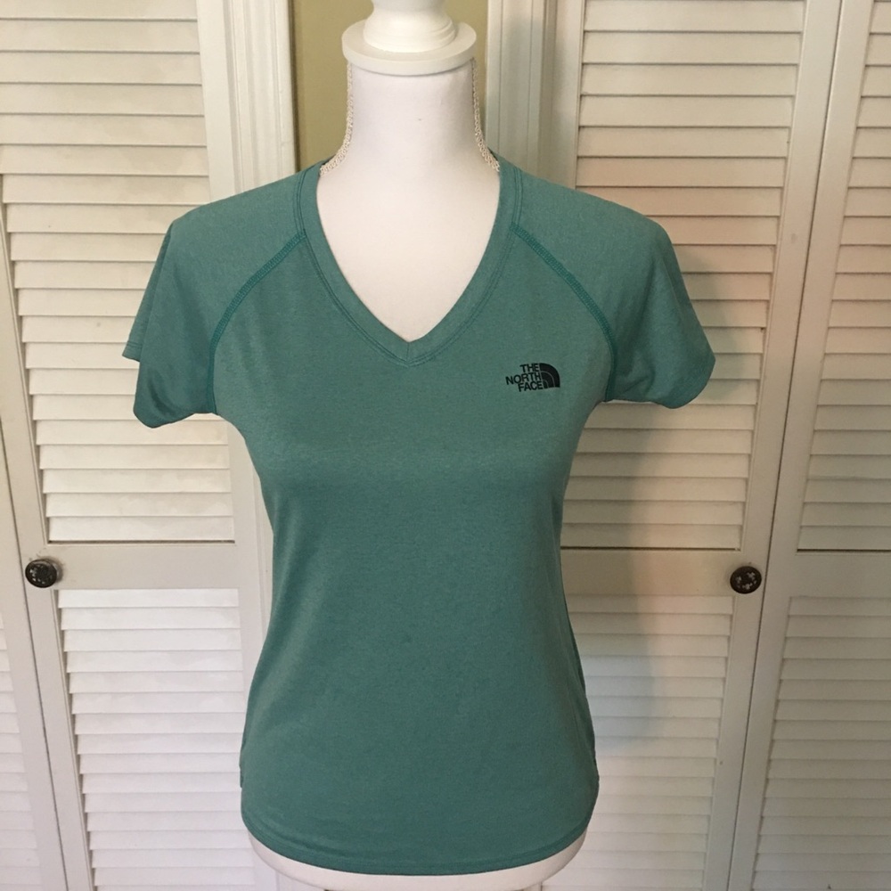 The North Face Small Petite Active Top - Picture 1 of 4